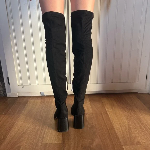 Zara Thigh High suede stacked heel boots - Picture 3 of 13